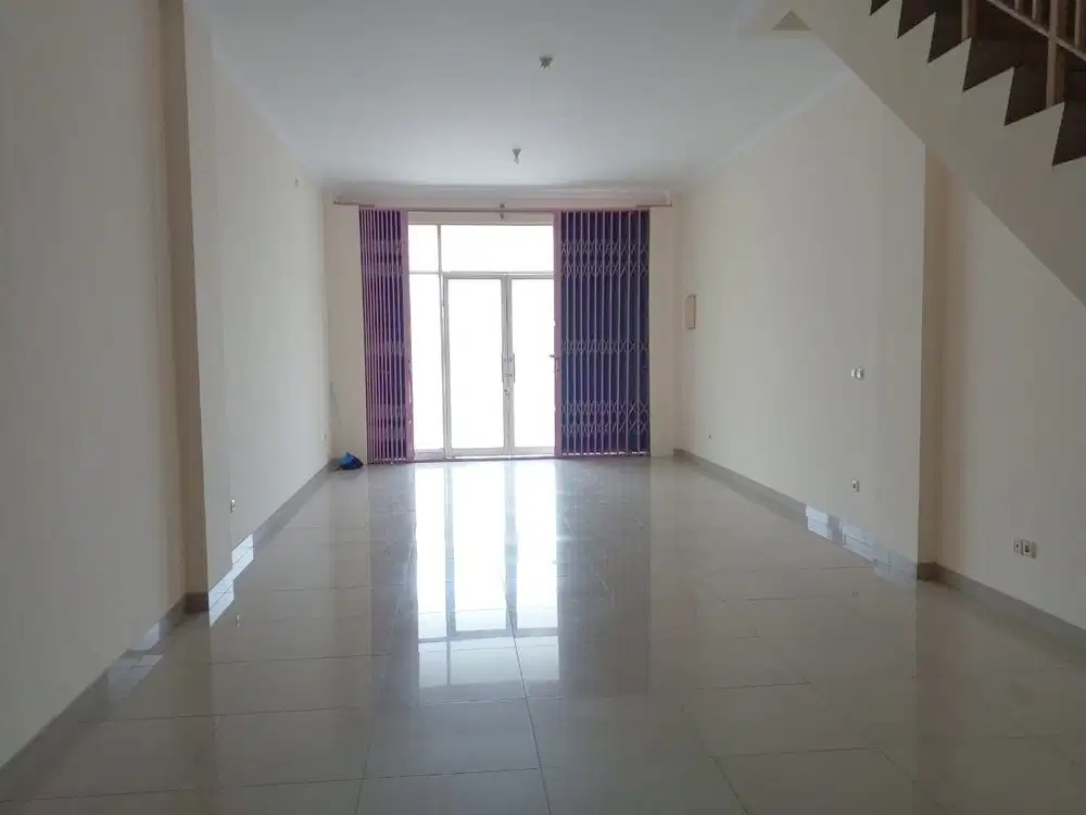 Disewakan Ruko Green Lake City Ruko Great Wall Seberang Grand Lucky