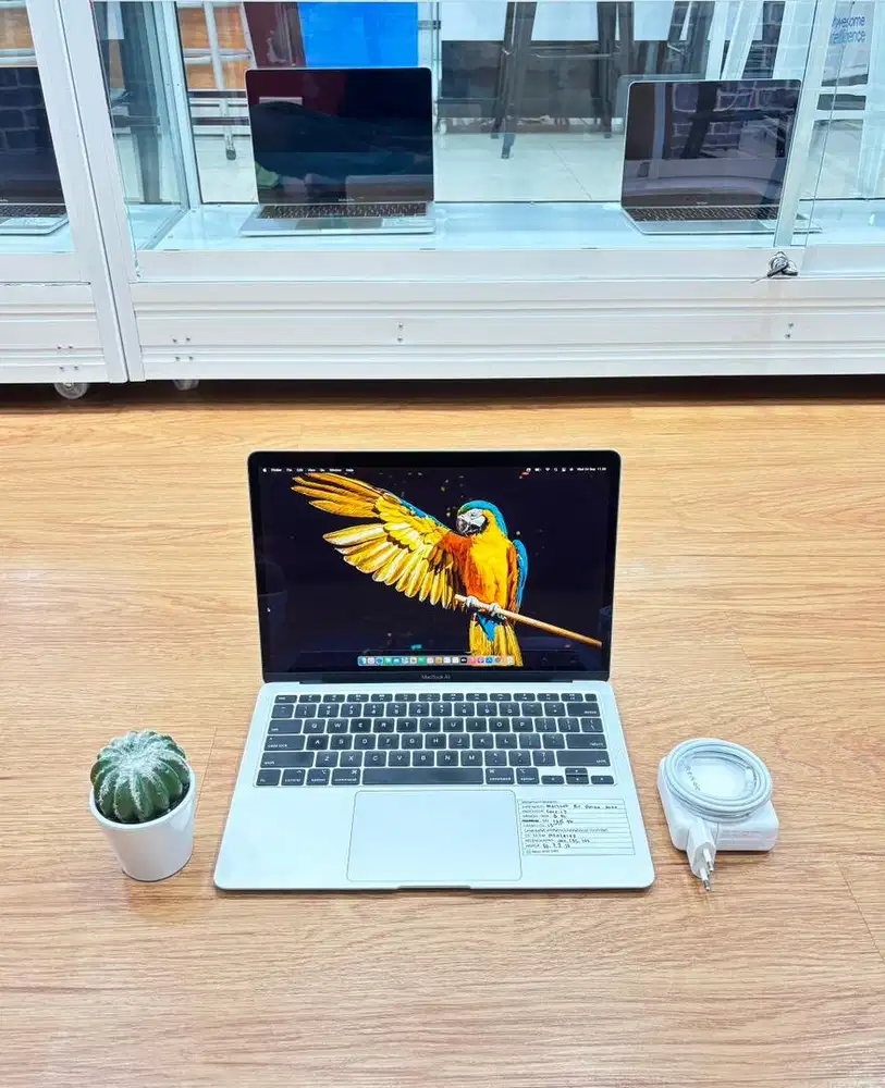 MacBook Air 13” 2020, Mulus Like New
