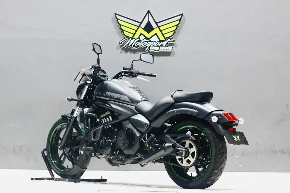 Kawasaki vulcan650 S ABS like new er6n Rebel500 benelli bn600 ZX6R