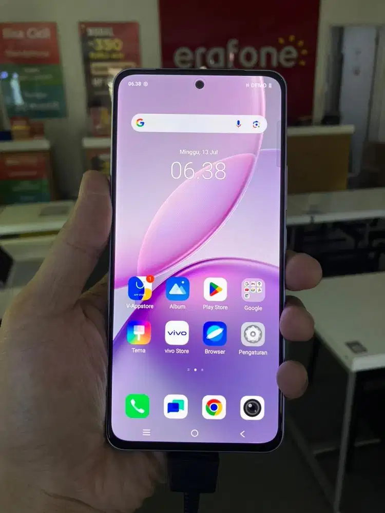 Vivo Y400 Purple