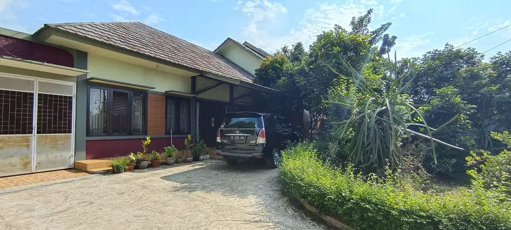 Dijuall Cepatt Rumah Dengan Tanah Luas Di Cikeas. Siap Huni Nego
