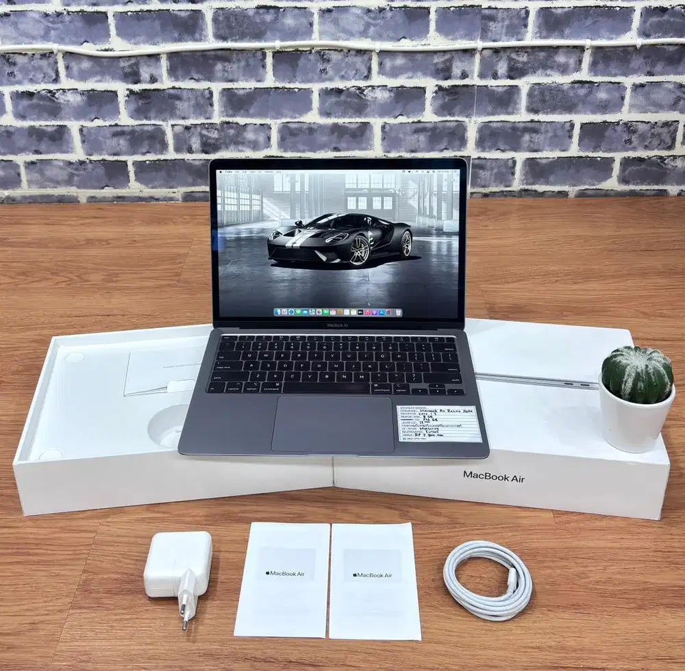 MacBook Air Retina 13” 2020, Full set