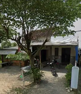 RUMAH DI DESA SOKO, TIKUNG LAMONGAN