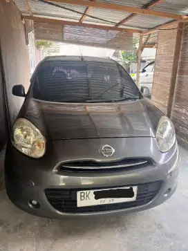 Nissan March 2012 AT