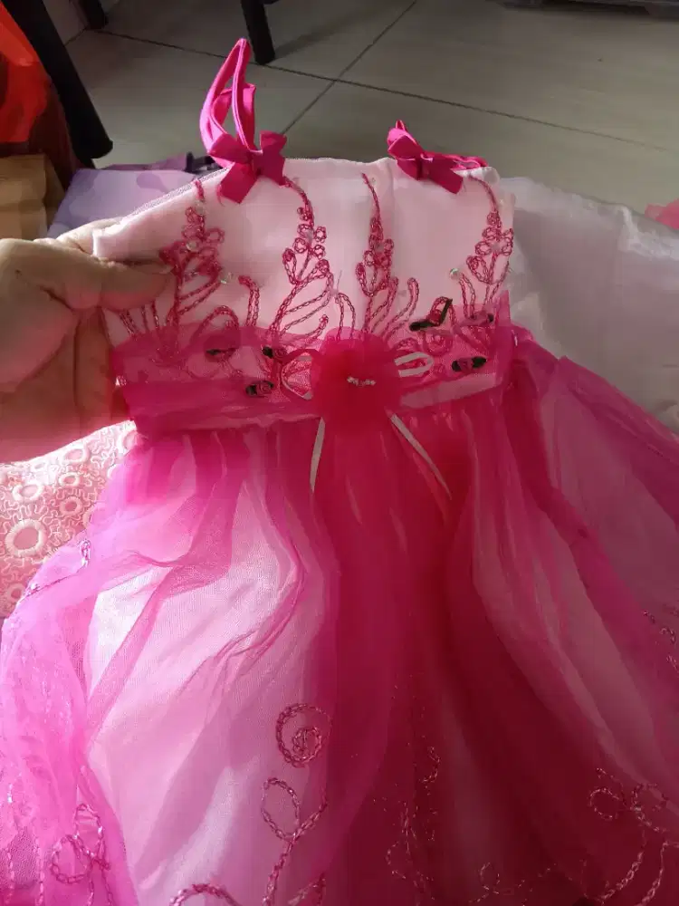Dress Brukat dan Tillee