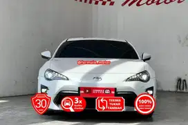 Toyota FT 86 TRD Matic tahun 2019 warna Putih FT86 AT DP minim 121 jt