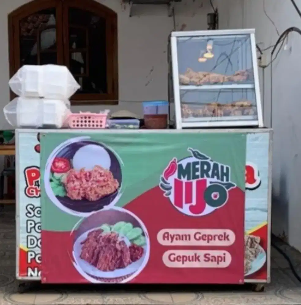 Etalase ayam geprek