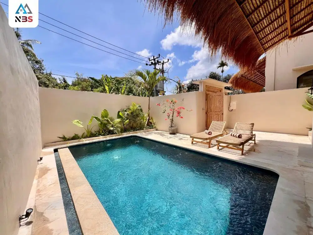 FOR SALE MEDIITERRANEAN TROPICAL VILLA