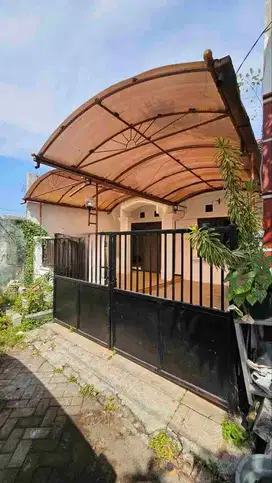 Dijual Rumah Wiguna Selatan dekat UPN Rungkut