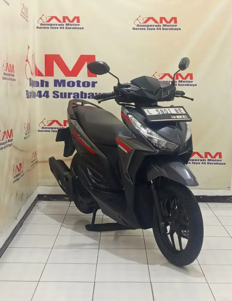 Honda vario 125 cbs tahun 2018 warna Hitam glossy
