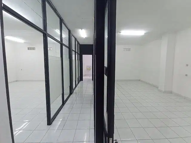Rumah Townhouse Bagus Tomang, Jakarta Barat