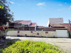 Rumah Luas dalam Perumahan Dekat IHS dan Akfis Karanganyar