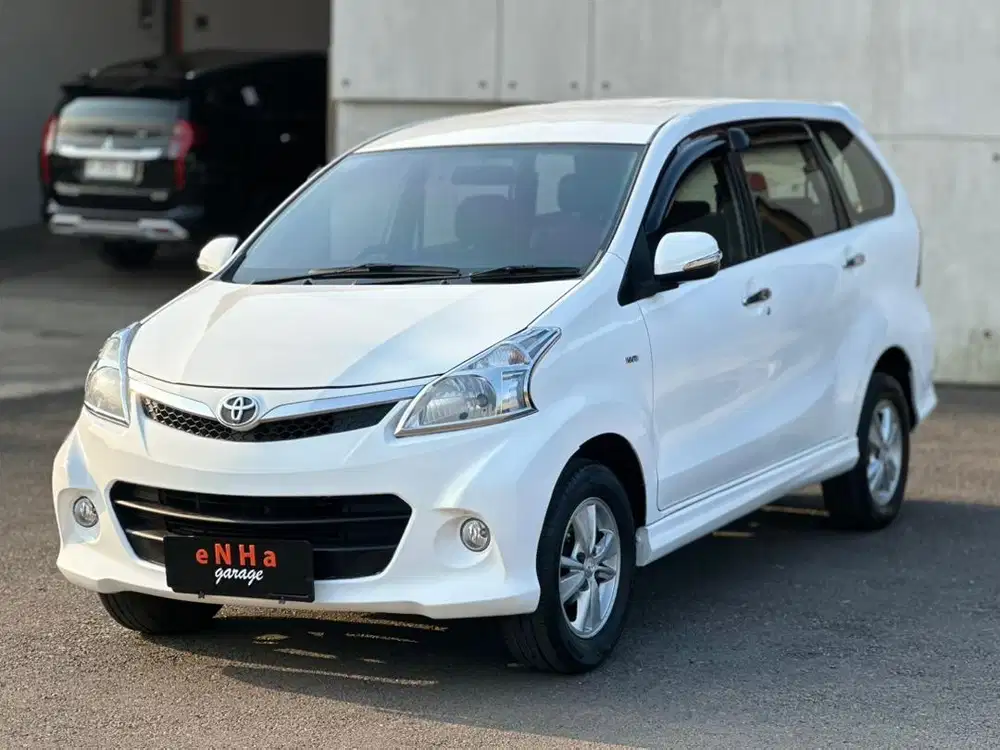 Dp 19jt.. Toyota Avanza Veloz 1.5 A/T 2012.. eNHa garage Semarang..