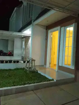 DIJUAL Cepat rumah siap huni . surat SHM , semi furnish . tinggal masuk