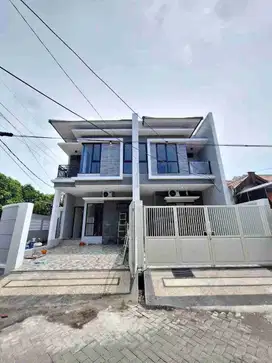 Baru Gress Rumah Medokan Asri Utara - Penjaringan Sari Rungkut
Belakang Gedung YKP
