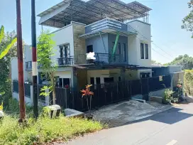 Di jual vila rumah