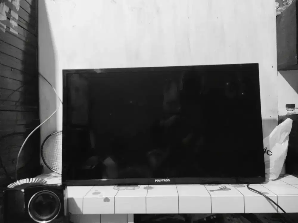 tv polytron 32in