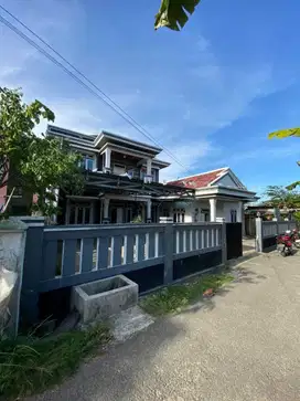 Dijual Cepat, 2 rumah dalam 1 Pagar, terawat Dan kokoh.