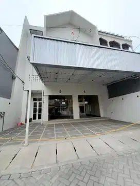 Ruko Ex Cafe Luas 150 Disewakan Duren Sawit Jakarta Timur