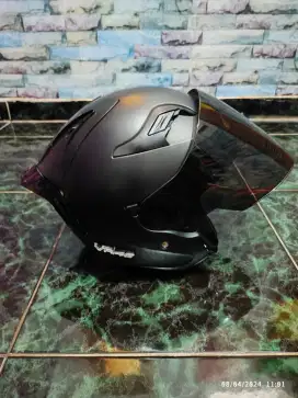 Helm Zeus ZS627