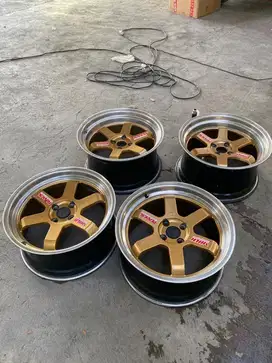 R17 Te37 Celong pcd 4x100