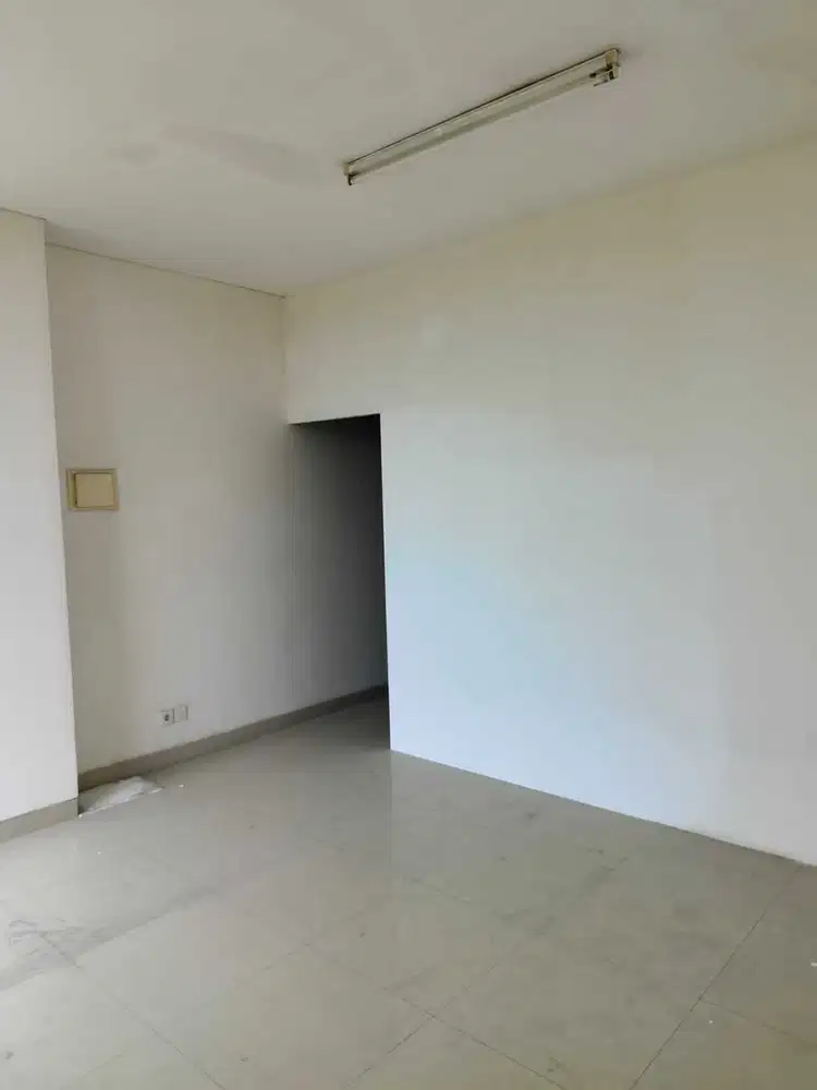 Disewakan Ruko 5,5 Lantai Di Komplek Ruka The Linq Kemayoran