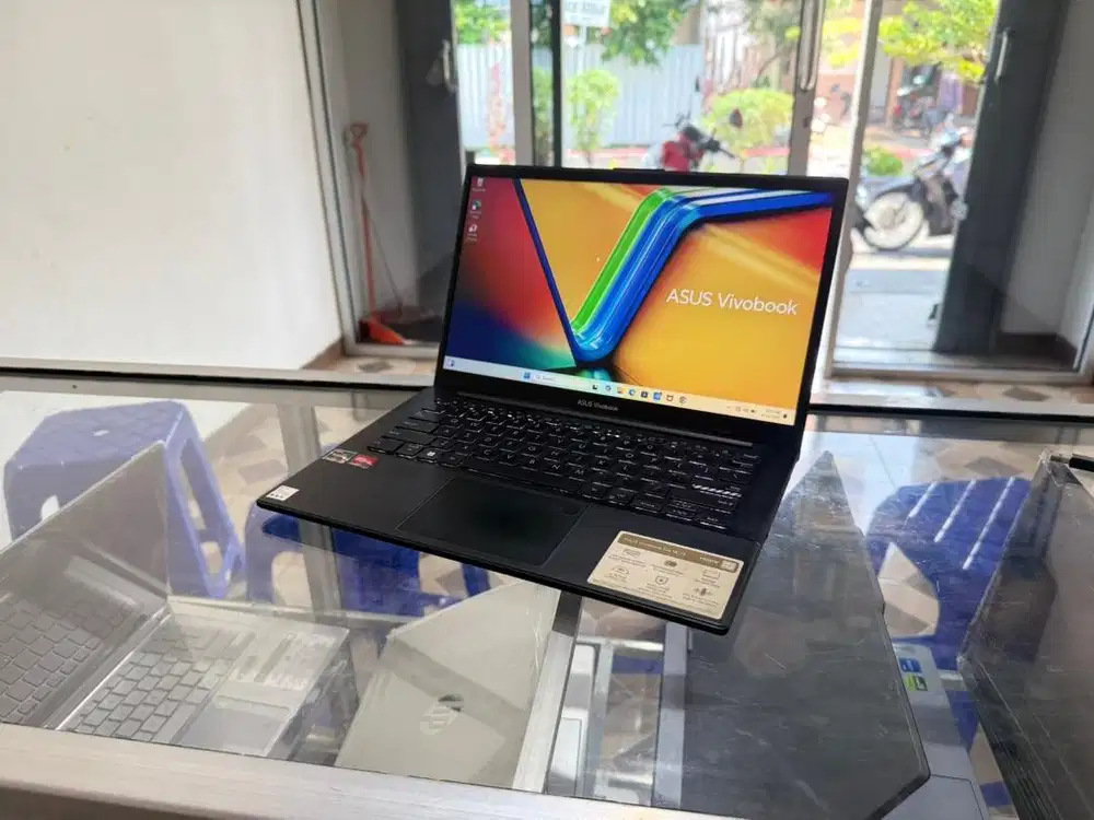 ASUS VIVOBOOK GO 14 RYZEN 3 7320U SSD 512 GB RAM 8 GB GARANSI PANJNG