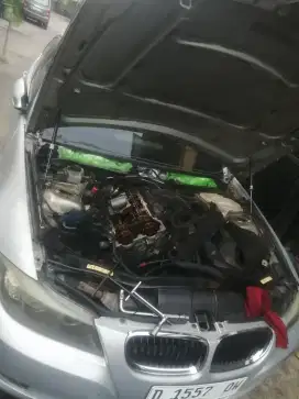 Jasa perbaikan mobil