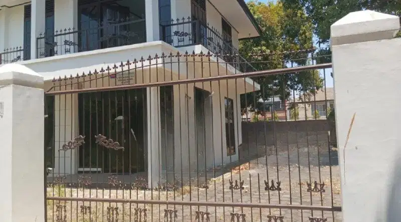 Dijual Bangunan Siap Pakai di Ketintang Surabaya Cocok Untuk Kantor