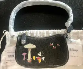Tas coach x disney