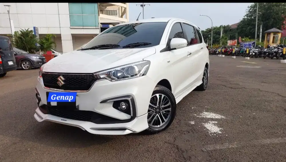 Suzuki Ertiga Hybrid Sport tahun 2023 (model cruise)