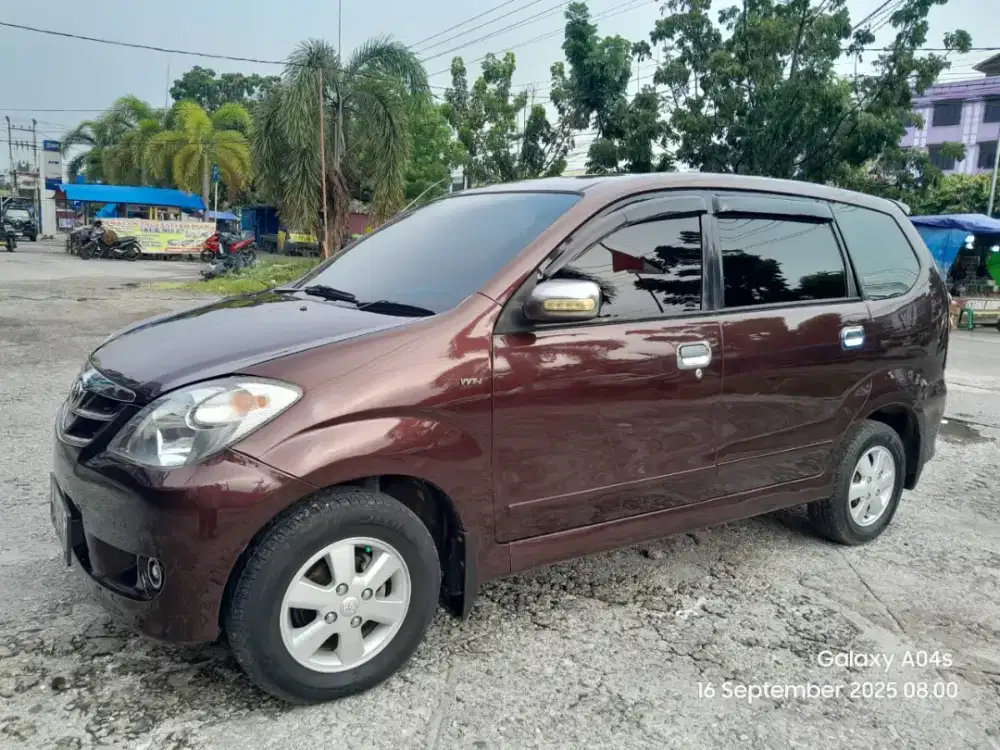 Toyota Avanza G 2011 Manual – Warna Cokelat Elegan, Siap Jalan