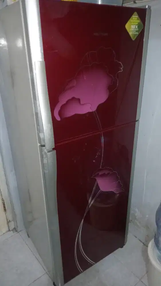 Dijual kulkas polytron 2 pintu