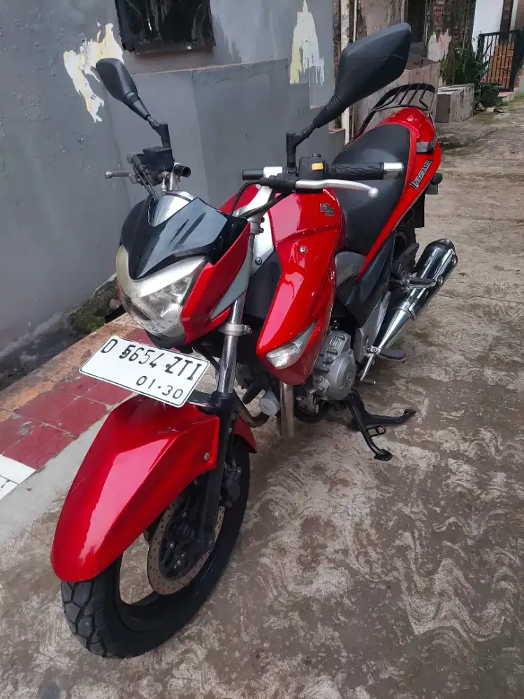 Suzuki Inazuma GW250 2012 Warna Merah Rare