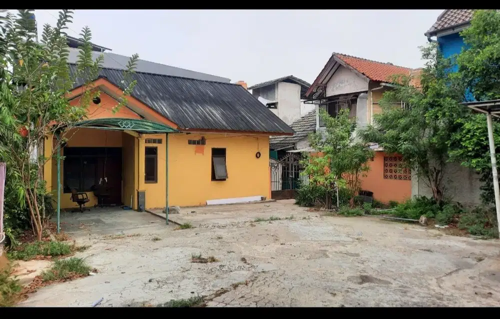 Rumah 400mtr strategis dekat tb.simatupang pasar minggu 80jt/thn