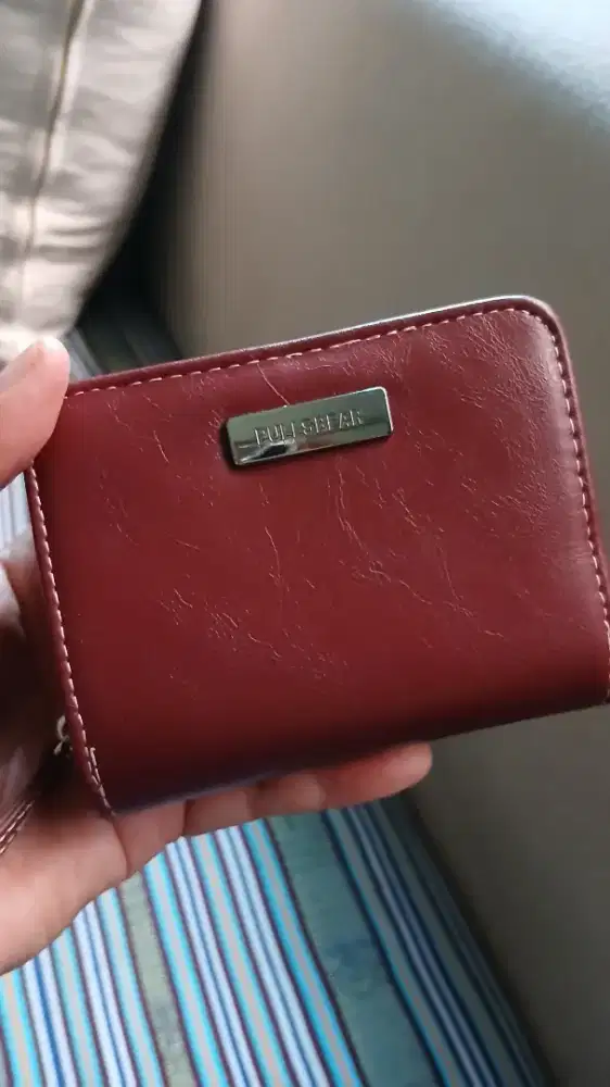 Preloved Pull&Bear Wallet Maroon /Dompet Lipat