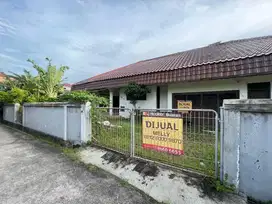 Dijual Tanah Bonus Rumah di Jalan Tugu Jatiwaringin