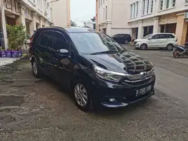 MOBILIO E CVT A/T 2017
