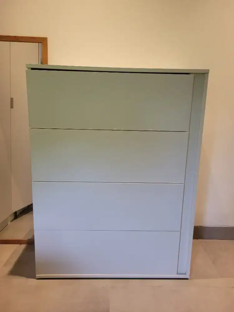 Lemari Laci Pira Besar