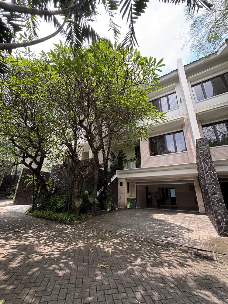 FOR RENT TOWNHOUSE BANGKA KEMANG JAKARTA SELATAN