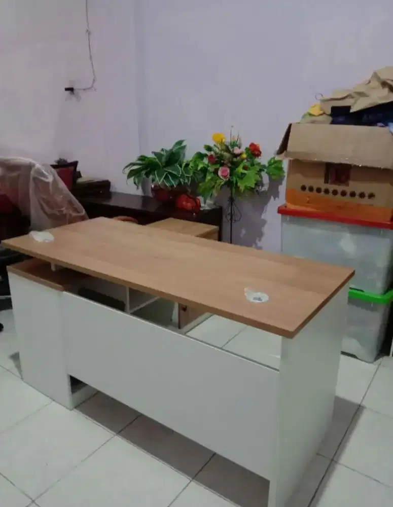 Meja Kerja Letter L. Promo