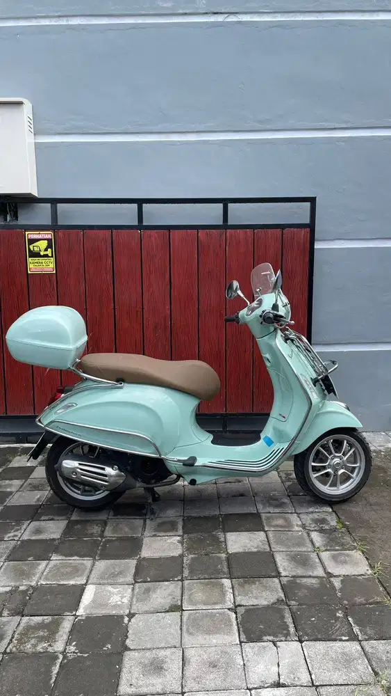 Dijual Vespa Primavera 150 i-Get 2022 Mulus