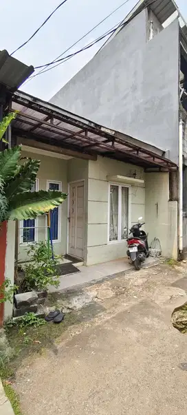Dijual Rumah masuk mobil di Tanjung Barat Jakarta Selatan