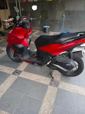 Vario 160 , merah