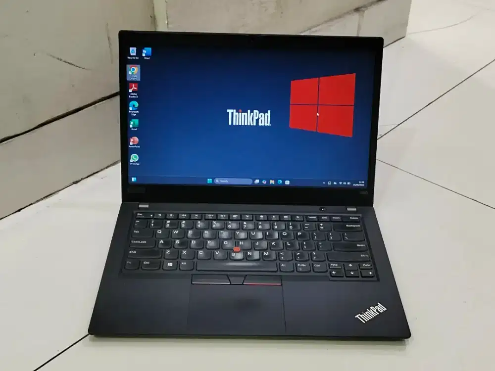 Lenovo thinkpad t490 Intel core i7 gen 10 ram 16 gb ssd 1 tb