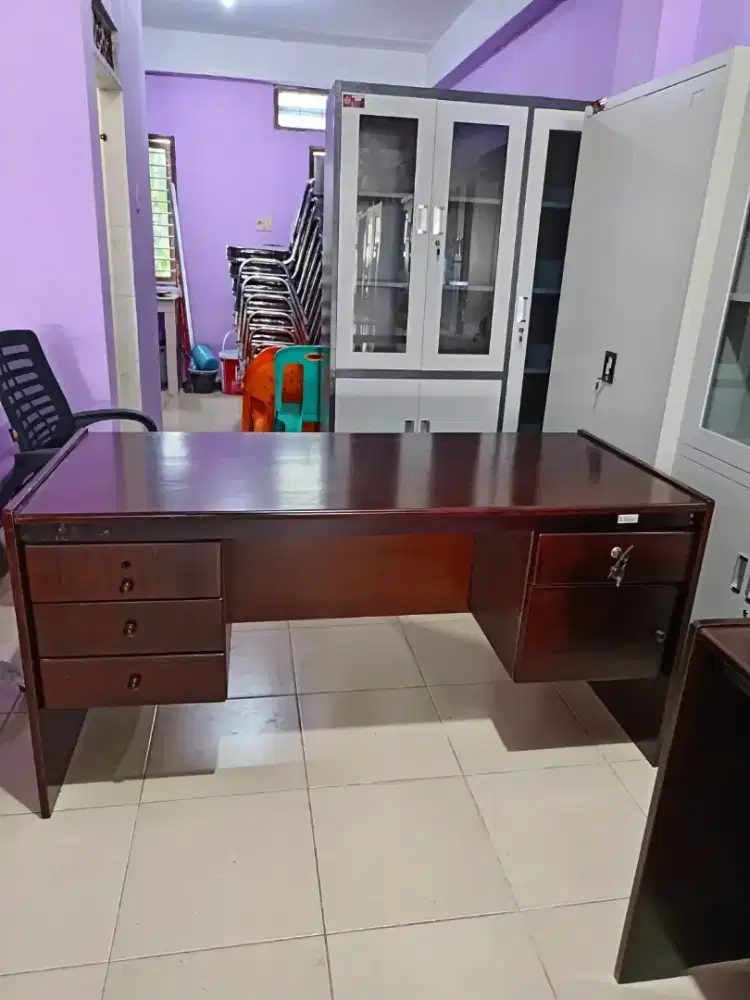Meja kerja 1 biro kayu