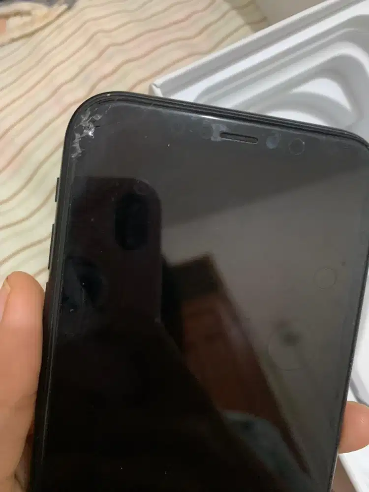 iphone XR 128gb minus jaringan trblokir, kaca lcd dpn & blkng retak