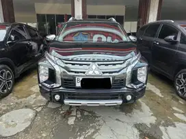 Mitsubishi Xpander Cross Premium AT ( Matic ) 2020 Hitam Km Low 44rban
