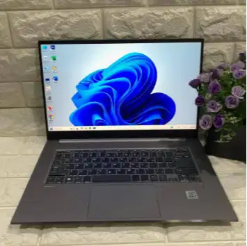 Laptop HP Zbook Studio G7 Workstation Corei7  Gen10 Ram 32GB DN-RTV