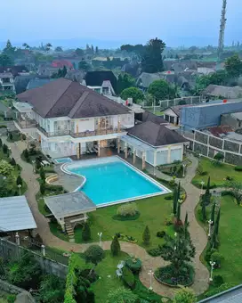 VILA MEWAH FULL FURNISHED DI CIPANAS PUNCAK,JAWA BARAT